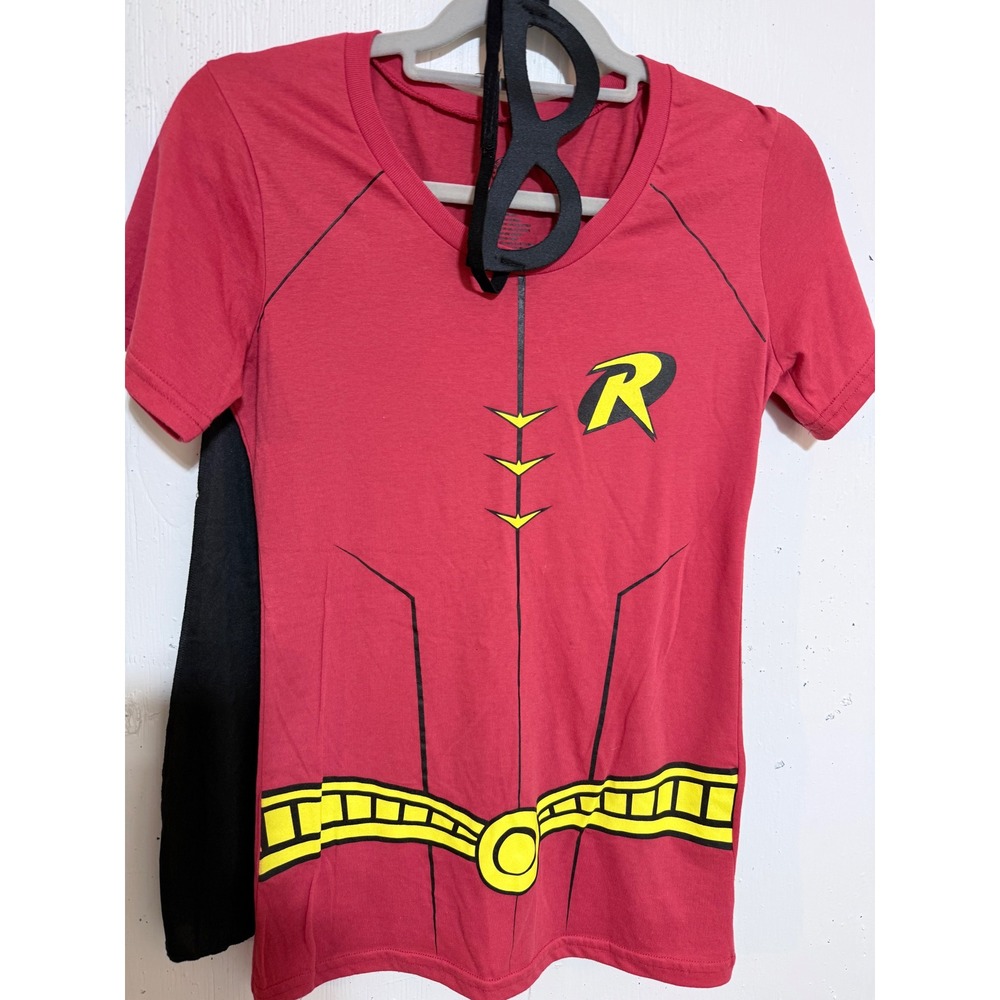 DC Comics Originals Robin Costume T-Shirt with Detachable Cape and Mask Small